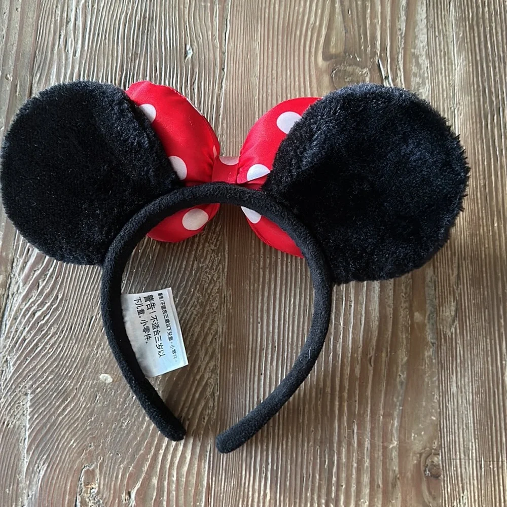 Disney Park Minnie Mouse fuzzy ears Headband with red and white bow